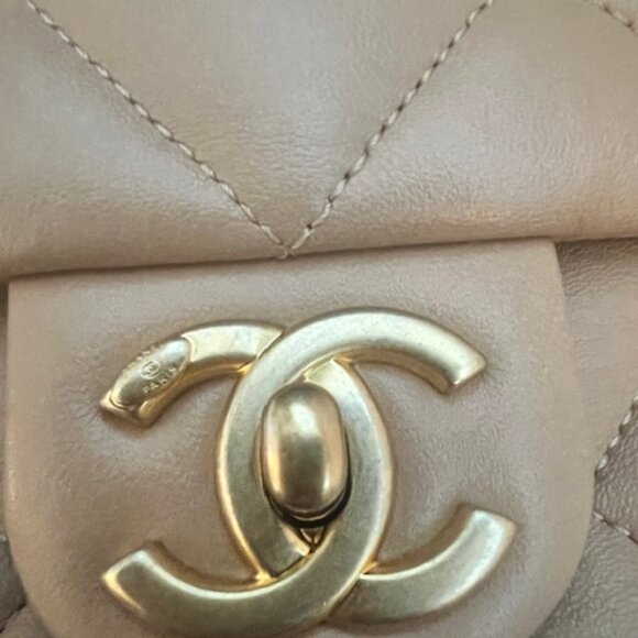 Chanel Funky Town Flap bag - Picture 9 of 16